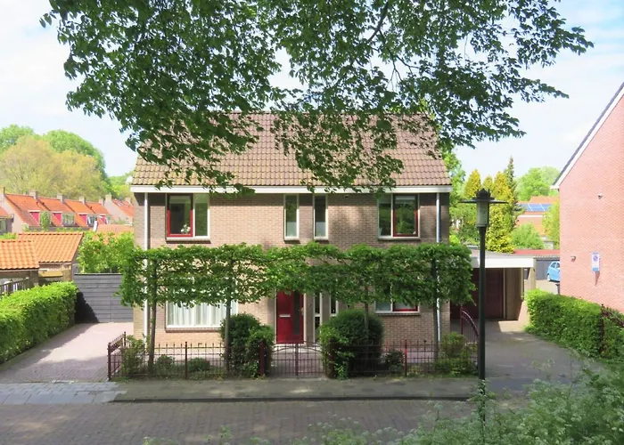 Holiday Apartment With Free Parking Boven Jan Enkhuizen